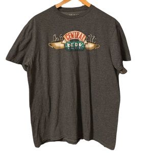 Juniors ‘Central Perk’ Gray Shirt Sleeve Shirt